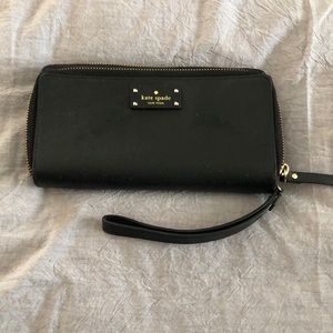 Kate spade wristlet